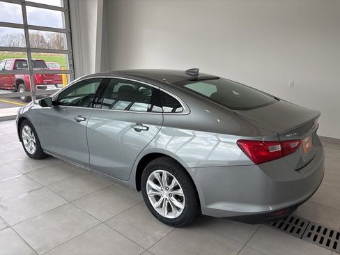 Used 2024 Chevrolet Malibu LT FWD image 2