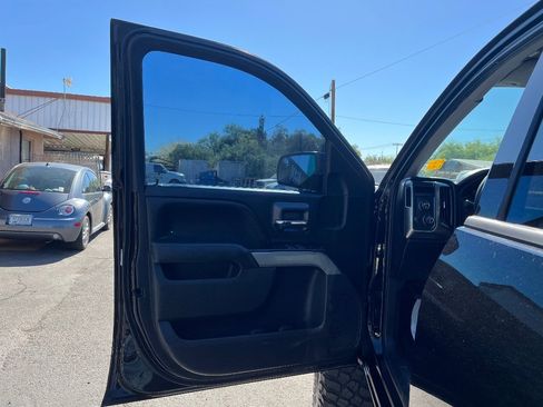 Used 2018 Chevrolet Silverado 1500 LT w/ All Star Edition image 25