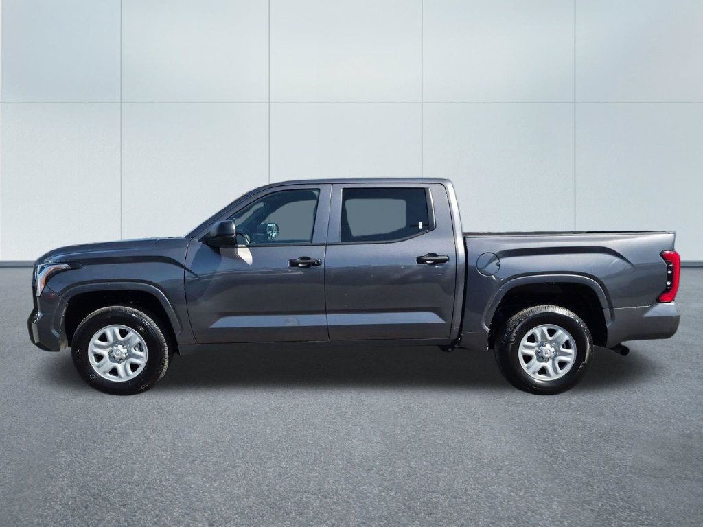Used 2025 Toyota Tundra SR AWD/4WD image 3