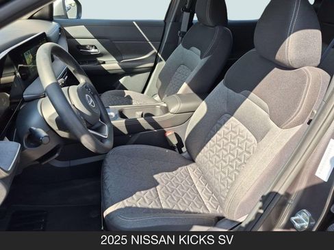 Used 2025 Nissan Kicks SV w/ SV Premium Package AWD/4WD image 14