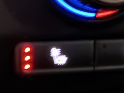 Used 2020 Chevrolet Silverado 1500 LT w/ Texas Edition image 29