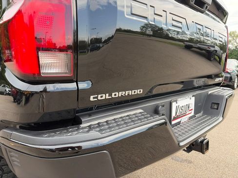 Used 2024 Chevrolet Colorado ZR2 AWD/4WD image 16