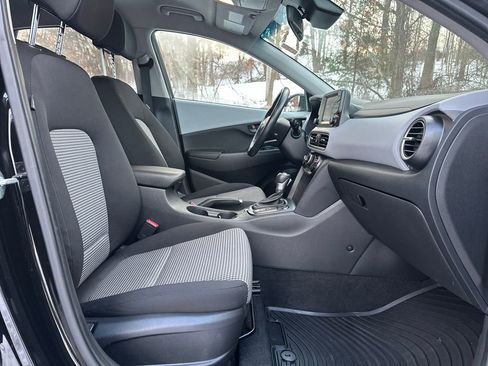 Used 2019 Hyundai Kona SEL image 16