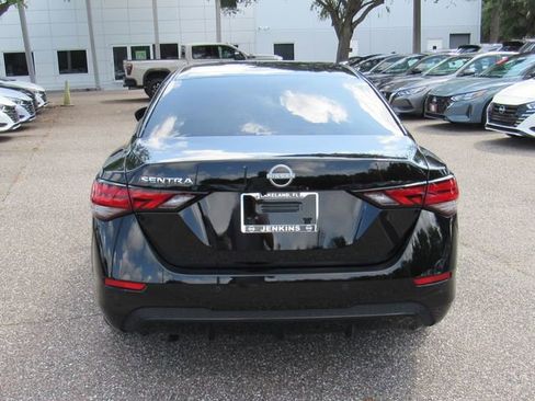 Certified 2025 Nissan Sentra S FWD image 4