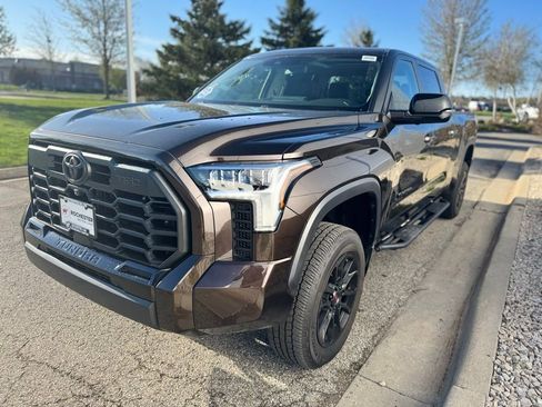 Used 2024 Toyota Tundra Limited w/ TRD Off-Road Package AWD/4WD image 35