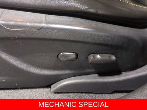 Used 2018 Chevrolet Trax LT w/ LT Convenience Package image 17