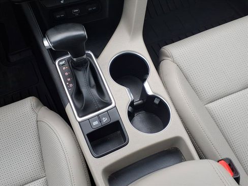 Used 2022 Kia Sportage EX image 26