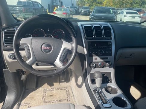 Used 2011 GMC Acadia SL w/ Preferred Package image 16