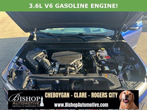 Used 2023 GMC Acadia Denali w/ Denali Ultimate Package image 10