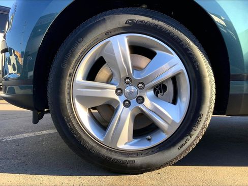 New 2026 Land Rover Range Rover Velar S image 17