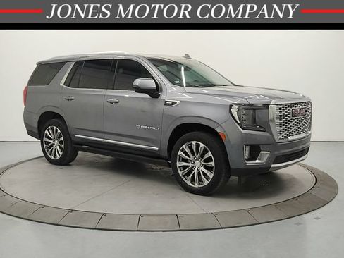 Used 2021 GMC Yukon Denali w/ Denali Premium Package AWD/4WD image 1