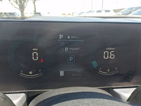 Used 2025 Hyundai Sonata SEL FWD image 2
