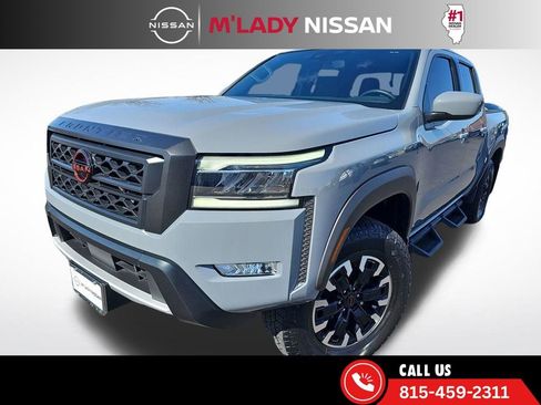 Used 2023 Nissan Frontier PRO-4X w/ Technology Package image 2