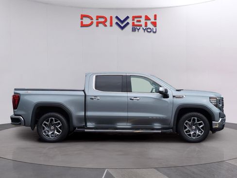 Used 2024 GMC Sierra 1500 SLT w/ SLT Premium Plus Package AWD/4WD image 6