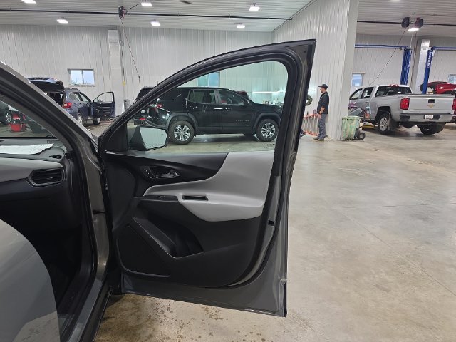 Used 2019 Chevrolet Equinox LT FWD image 30