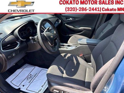 Used 2025 Chevrolet Malibu LT FWD image 16