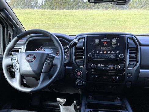 Certified 2023 Nissan Titan PRO-4X w/ Pro-4x Convenience Package AWD/4WD image 14