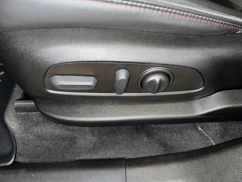 Certified 2023 Chevrolet Traverse RS image 6