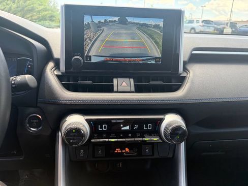 Used 2025 Toyota RAV4 SE w/ Convenience Package AWD/4WD image 31
