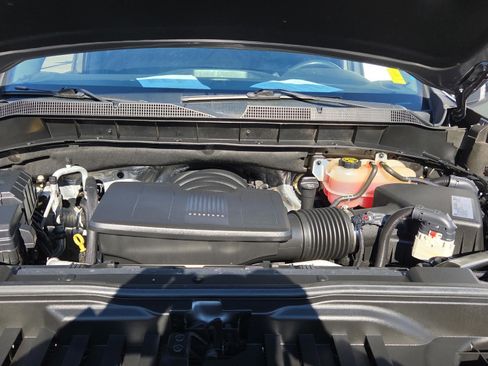 Used 2021 Chevrolet Silverado 1500 LT Trail Boss w/ Convenience Package II image 18