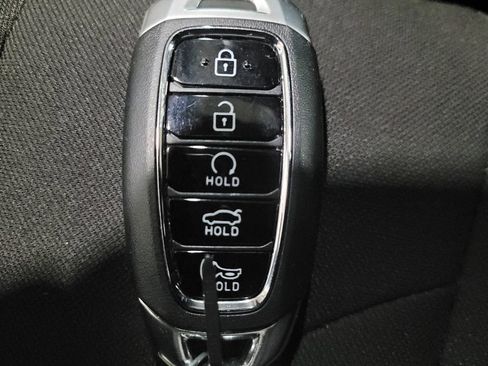 Used 2023 Hyundai Elantra SEL w/ Convenience Package FWD image 32