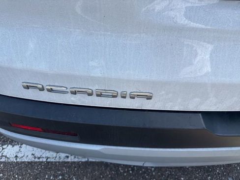 Used 2023 GMC Acadia SLT image 5