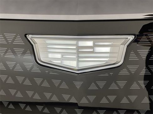 Used 2026 Cadillac Vistiq Sport image 32