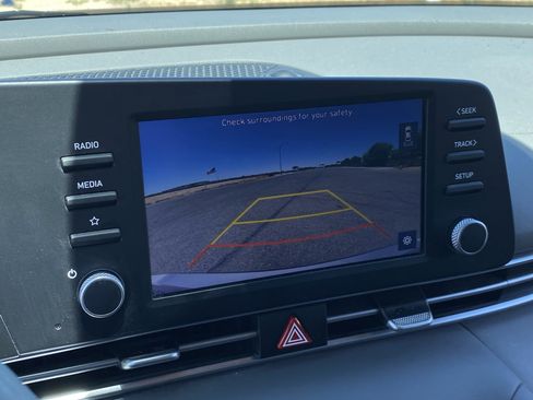 Certified 2023 Hyundai Elantra SEL FWD image 22