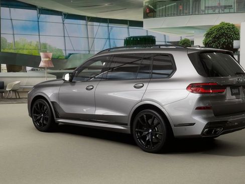 Used 2026 BMW X7 M60i image 30