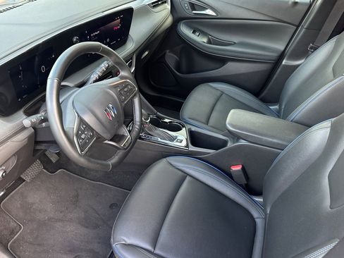 Used 2025 Buick Encore GX Sport Touring w/ Advanced Technology Package image 10