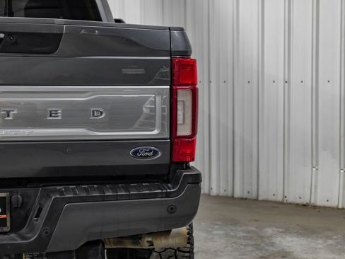 Used 2022 Ford F350 Limited image 53
