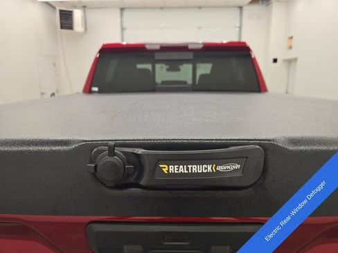 Used 2024 GMC Sierra 1500 SLT w/ SLT Premium Package AWD/4WD image 17