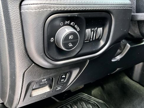Used 2020 RAM 1500 Limited AWD/4WD image 33