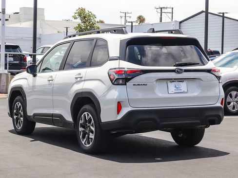 Certified 2025 Subaru Forester Premium AWD/4WD image 7