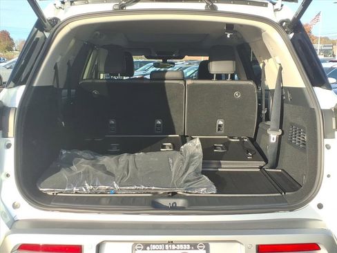 New 2025 Nissan Pathfinder Platinum w/ Cargo Package image 6