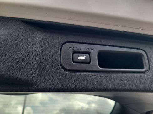Certified 2025 Honda Pilot Elite image 28