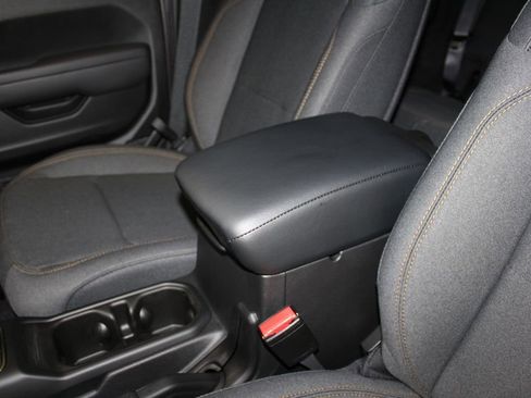 New 2025 Jeep Wrangler Sport S image 17