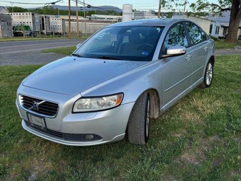 Used 2010 Volvo S40 2.4i FWD image 4