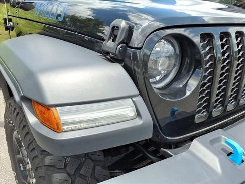 Used 2023 Jeep Wrangler Unlimited w/ Sun & Screen Package AWD/4WD image 3