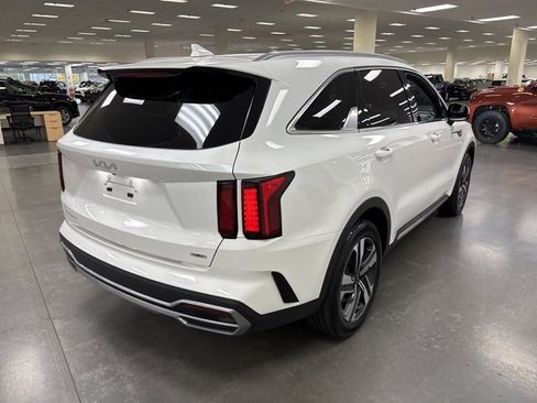Used 2023 Kia Sorento EX image 7
