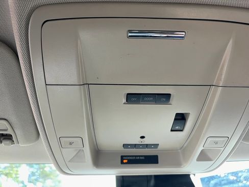 Used 2015 GMC Sierra 1500 SLT w/ SLT Crew Cab Value Package image 30