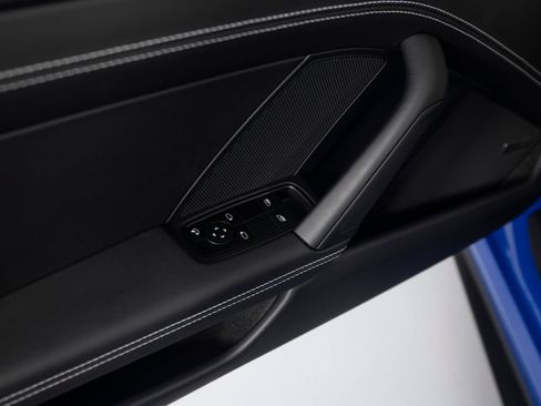 Certified 2025 Porsche 911 Carrera RWD image 20