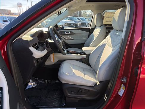 New 2026 Ford Explorer Platinum w/ LUX Leather Package image 10