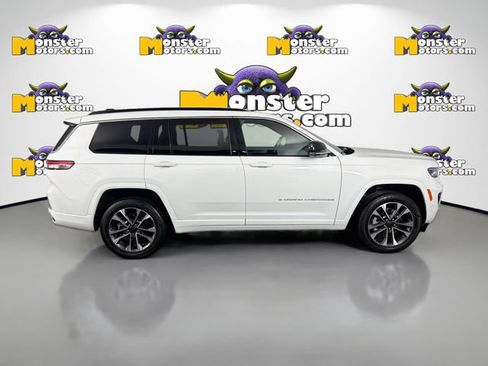 Used 2024 Jeep Grand Cherokee L Overland w/ Advanced Protech Group III AWD/4WD image 4