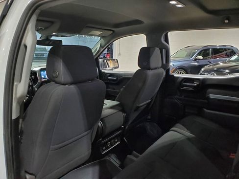 Used 2021 Chevrolet Silverado 1500 LT w/ Safety Package AWD/4WD image 25
