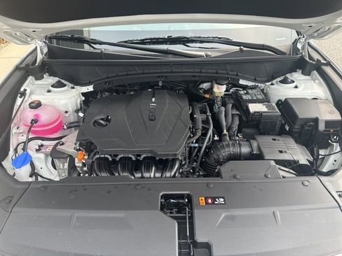 New 2025 Hyundai Tucson SE image 38