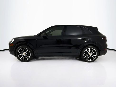Certified 2024 Porsche Cayenne AWD/4WD image 2