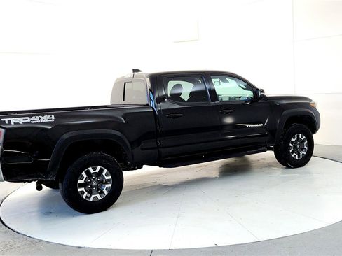 Certified 2023 Toyota Tacoma TRD Off-Road image 6