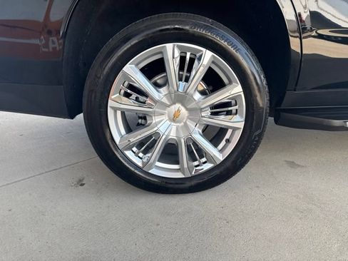 Used 2024 Chevrolet Tahoe High Country AWD/4WD image 9