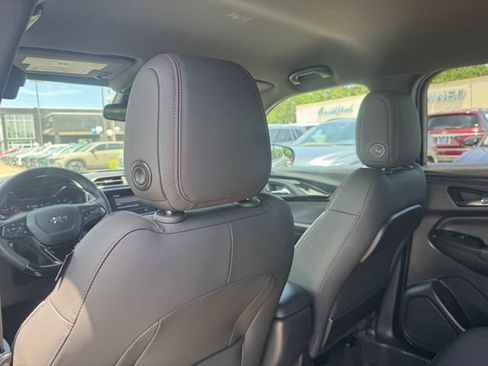 Used 2023 Chevrolet TrailBlazer RS w/ Convenience Package FWD image 26